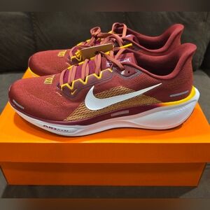 Nike NFL Air Zoom Pegasus 41 Washington Commanders. Size Mens 11.5. New With Bo